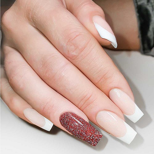 Френски маникюр с гел лак