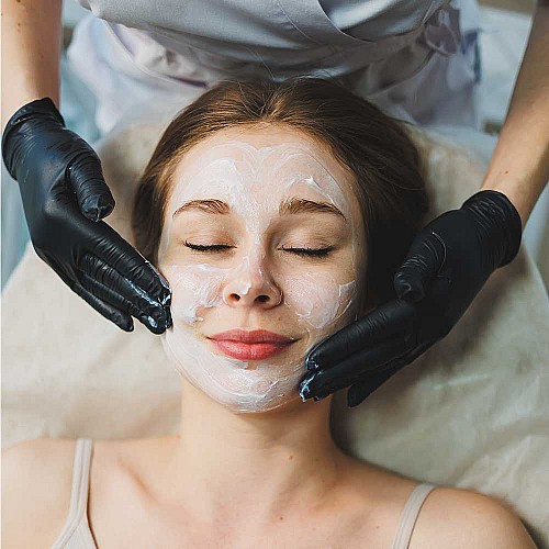 Обновяваща пилинг терапия за лице Guinot 